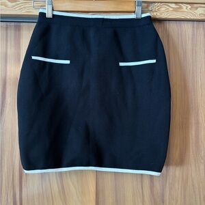 Elegant Black Skirt with White Trim, Knitted A-line mini skirt NWT size S